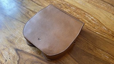 capra leather case review main